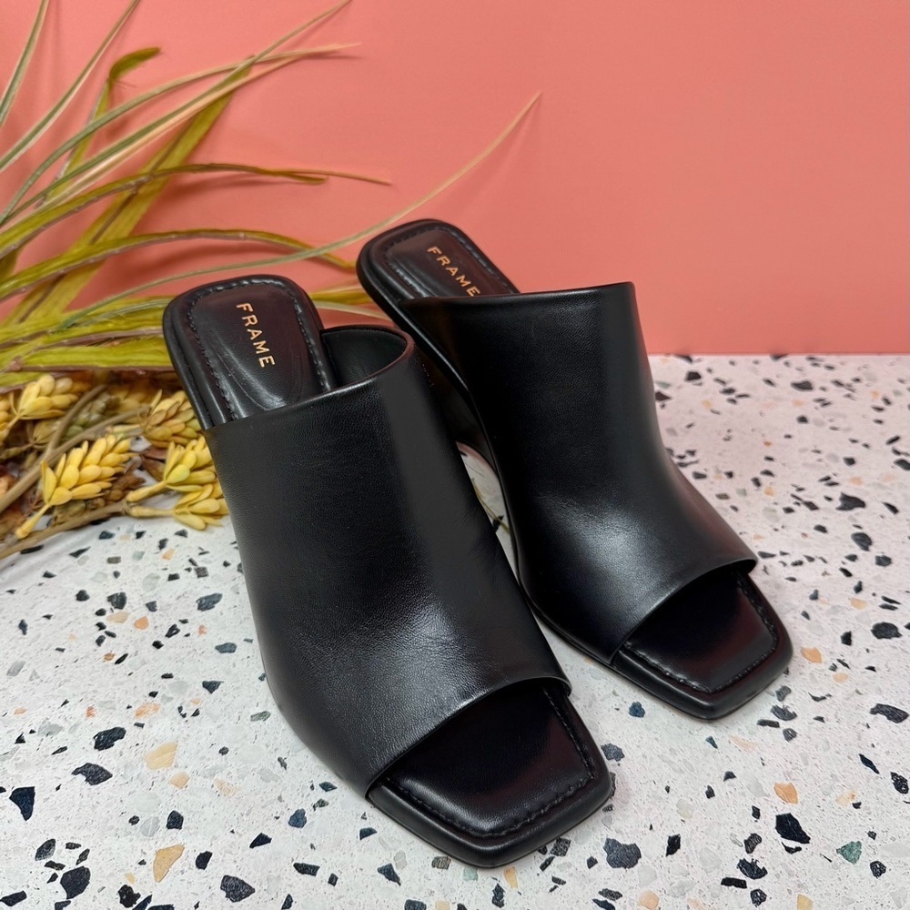 FRAME Black Leather Wedge Women’s Slide Mules Sandals Sz 38.5